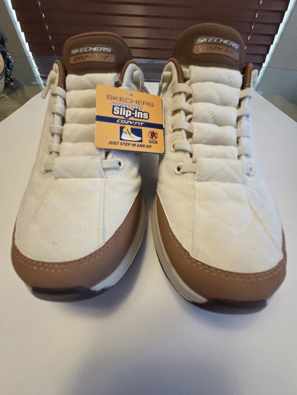Skechers Women's Slip- In Contour Foam Quilted Sneaker size 9